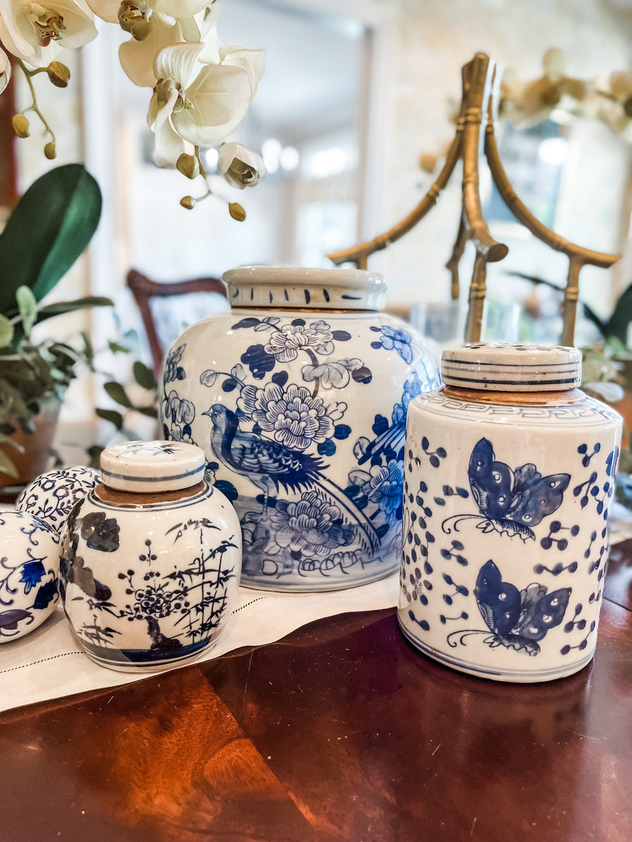 Blue and White Chinoiserie Decor and Porcelain, Ginger Jars