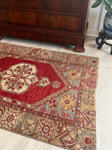 #131 Vintage Turkish Rug 3'3"x4'7"