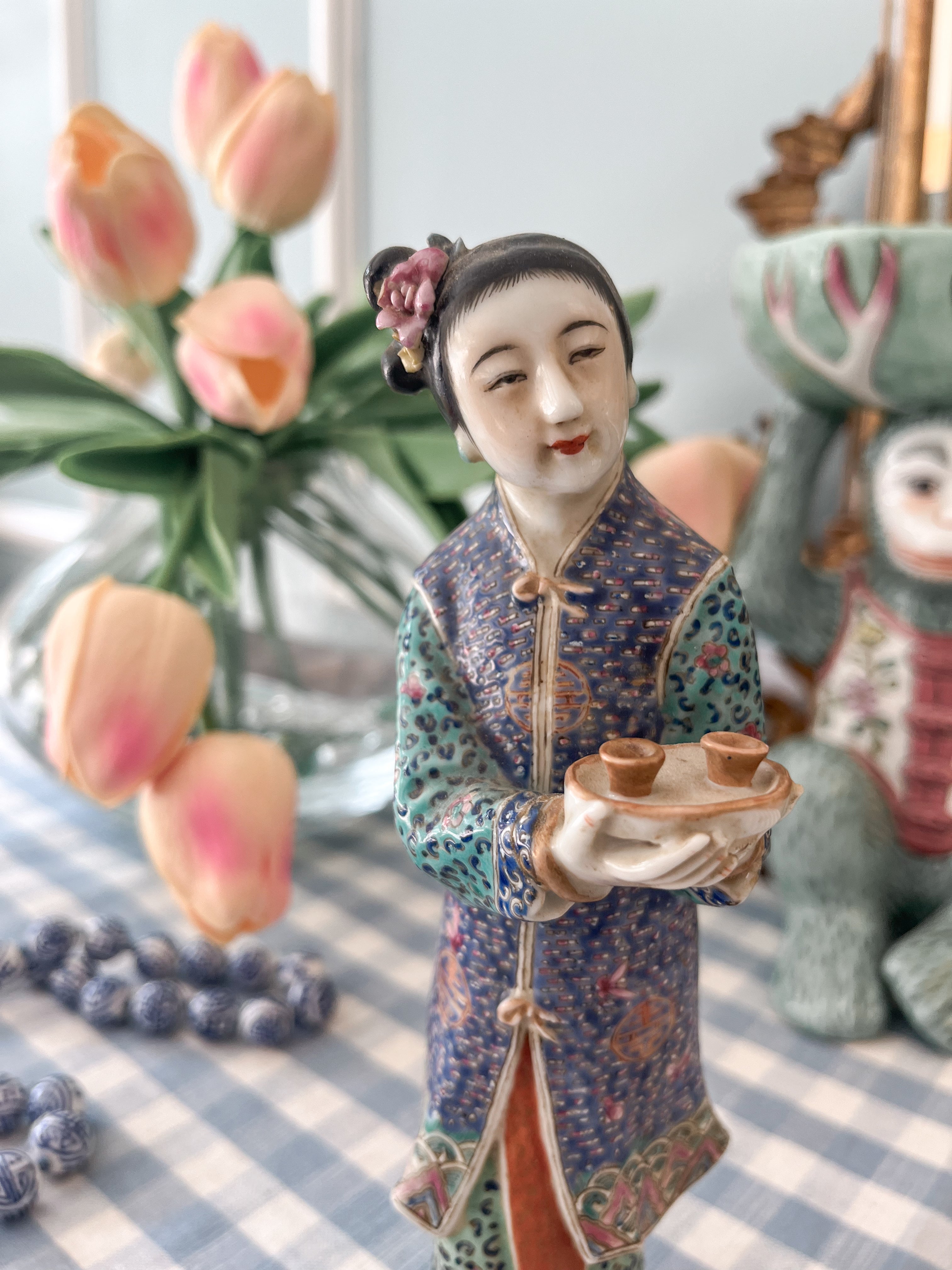 Vintage Geisha Figurine, 7.5"