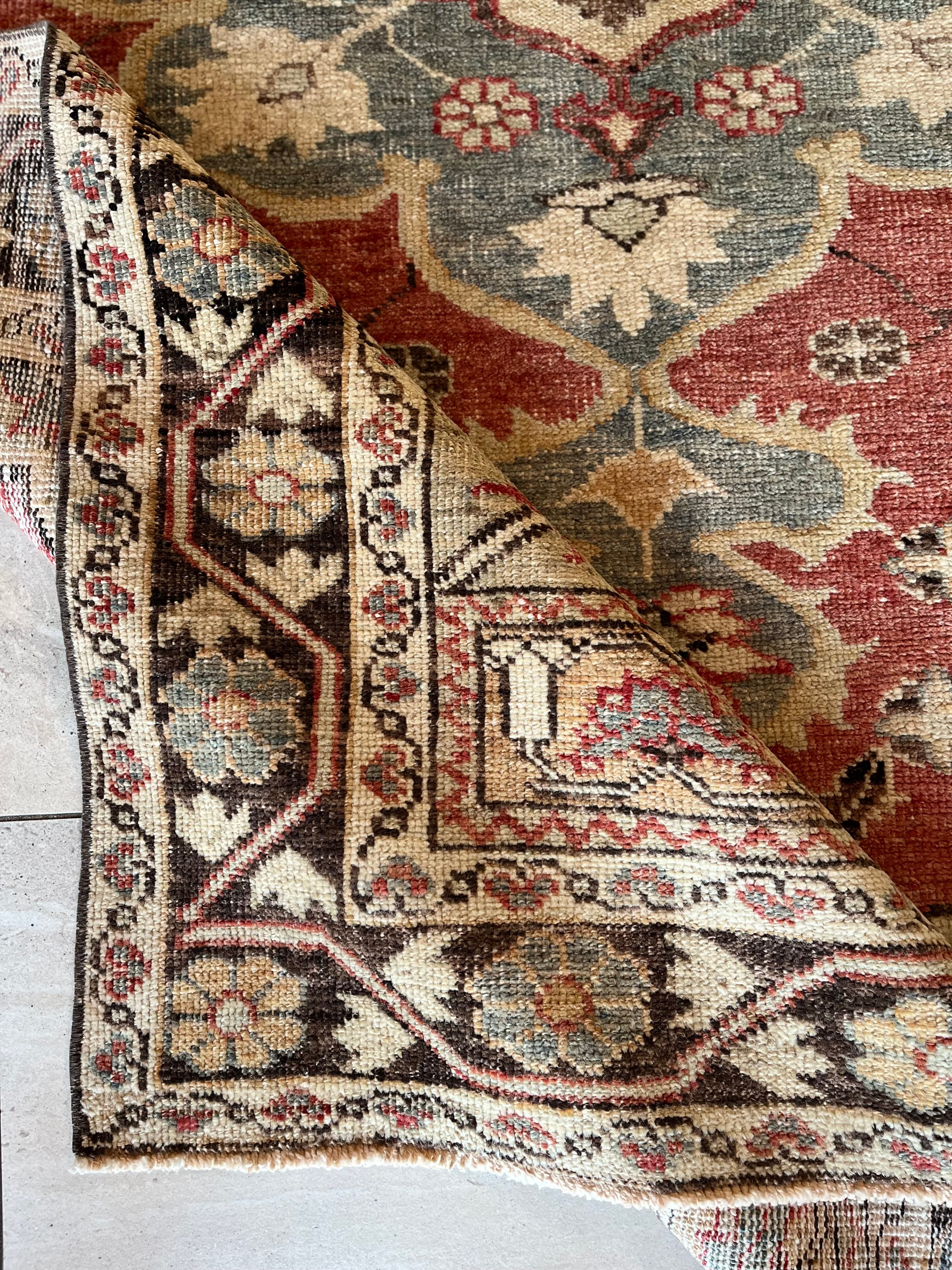 #129 Vintage Turkish Rug 3’11”x6’5”