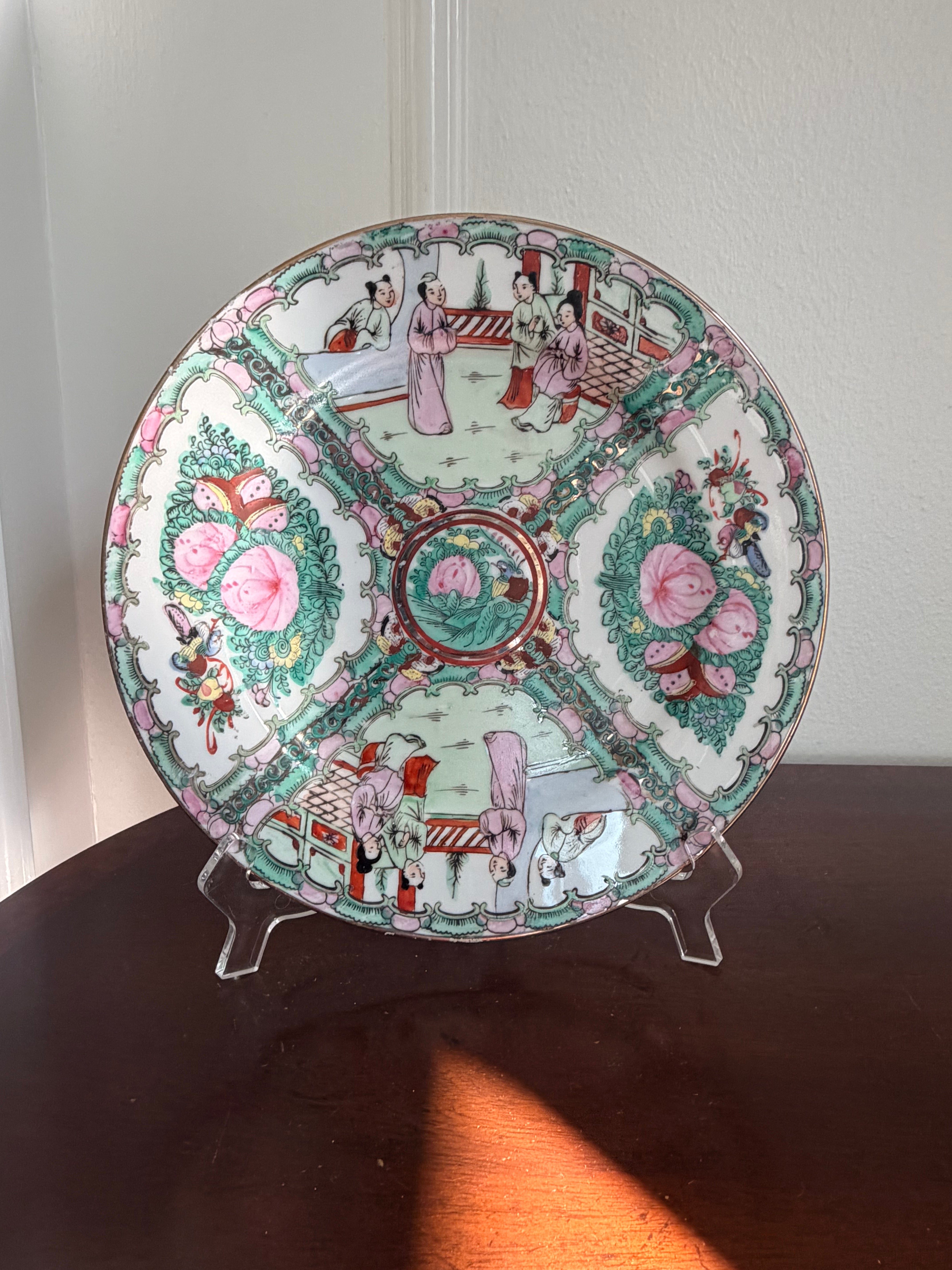 Vintage Rose Medallion Plate, 10”