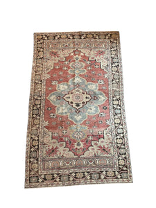 #129 Vintage Turkish Rug 3’11”x6’5”