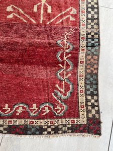 #60 Vintage Turkish Rug 3'7"x5'6"