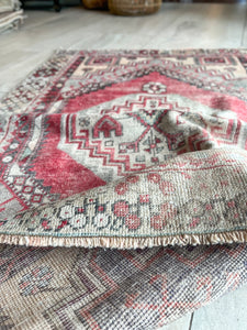 #24 Vintage Turkish Rug, 5"x3'3" "Maggie May"