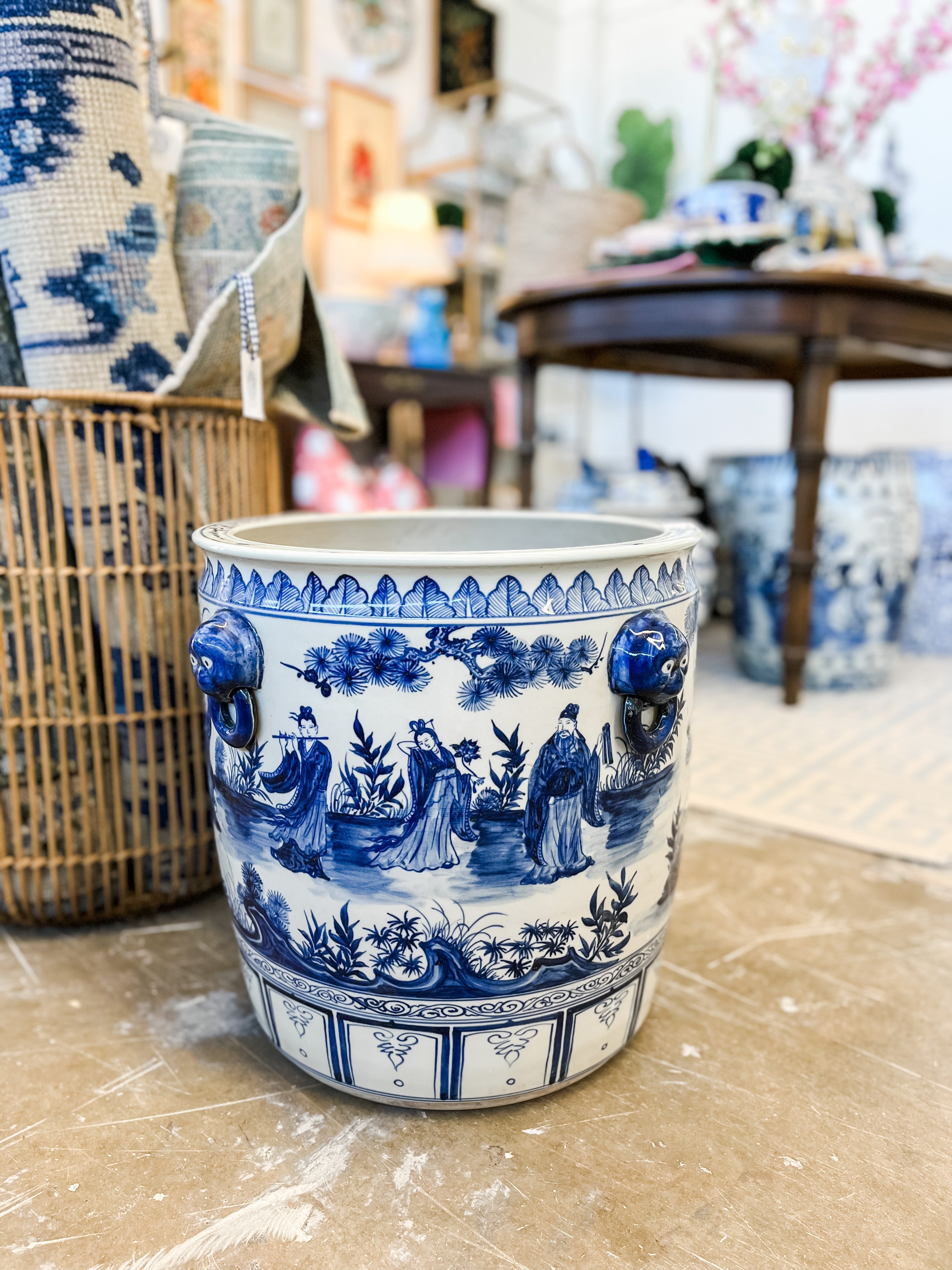 Antique-Style Blue and White Extra-Large Planter with People