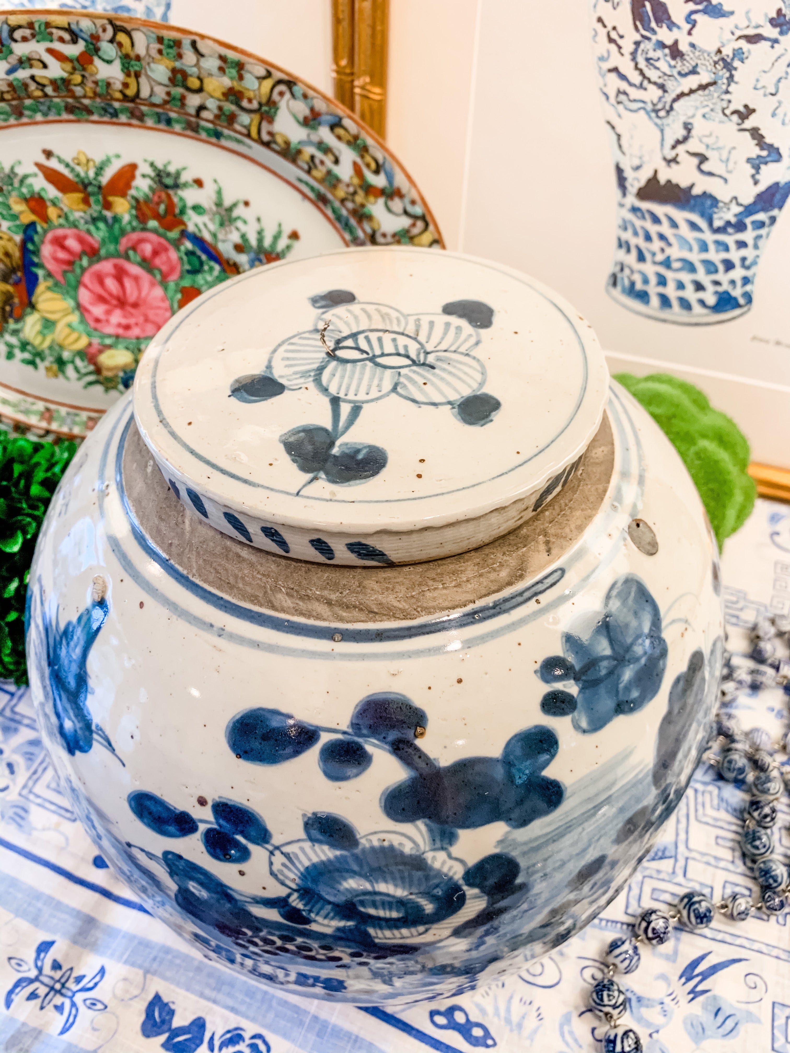 Antique-Style Blue & White Foot Stomp Bird Ginger Jar, 10” - Collectible Brooks