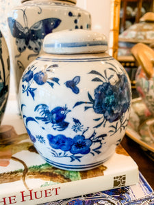 Shop Collectible Brooks for a wide selection of classic blue and white ginger jars, perfect for adding a touch of chinoiserie to your home decor!  This beautiful hand painted ginger jar made in antique style features a bird and flower design and a stands 4.5" tall. 